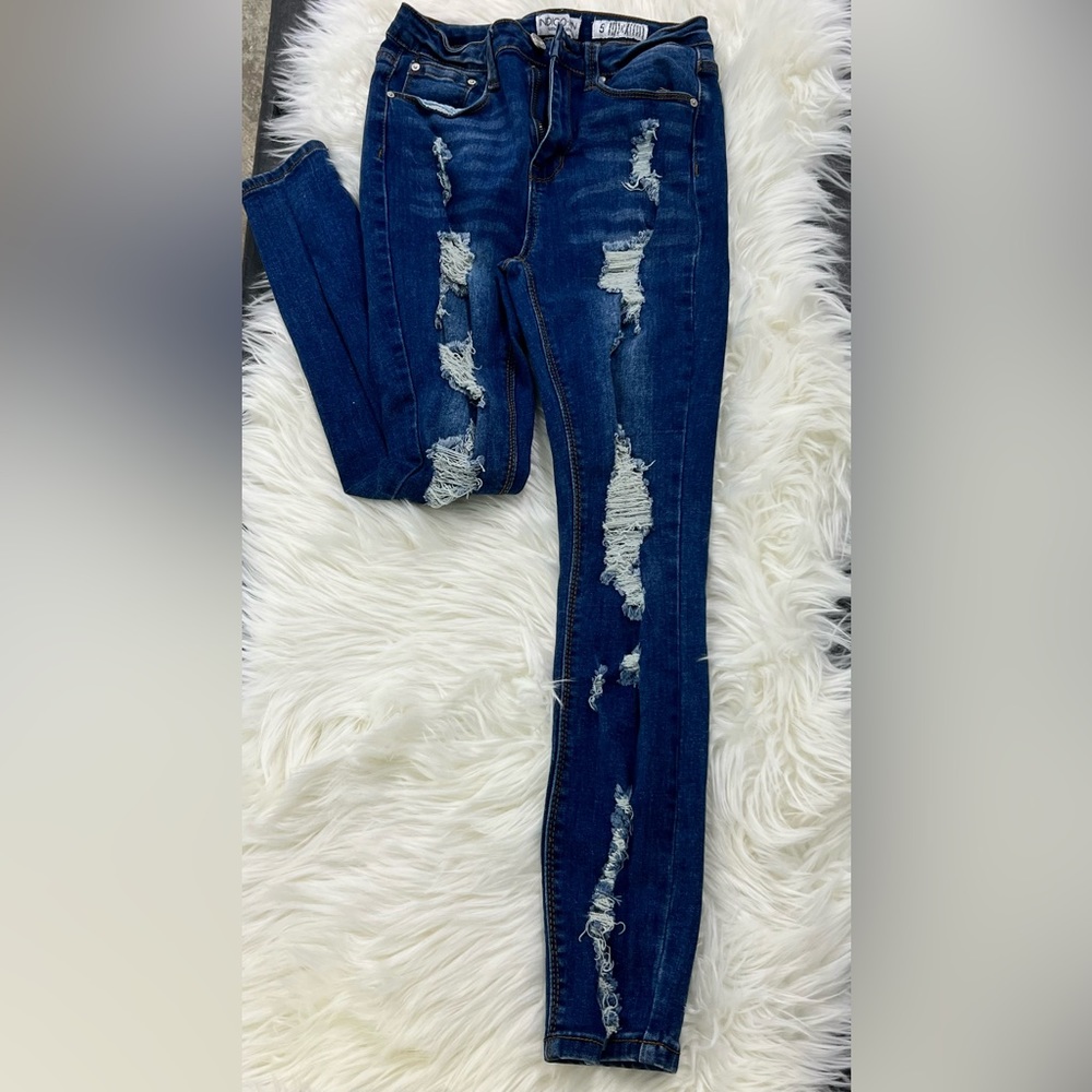 Indigo ripped style jeans size 5